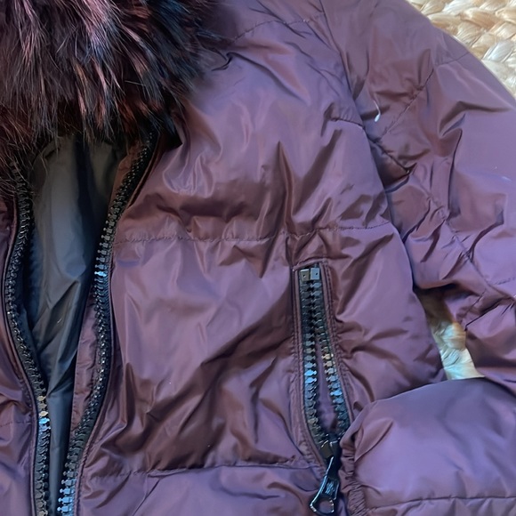 Moncler like new worn once burgundy asiatic raccoon fur collar jacket size 1 - Picture 3 of 16